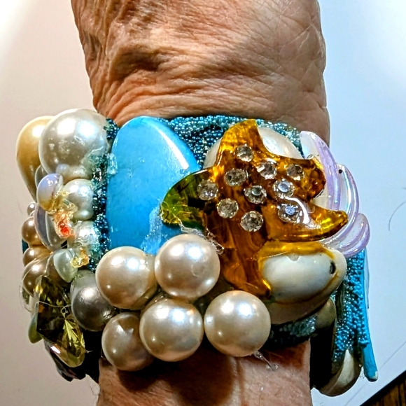 Wendy Gell  wristy amethyst and turquoise with pearls and filigree. Swarovski . - Picture 5 of 5